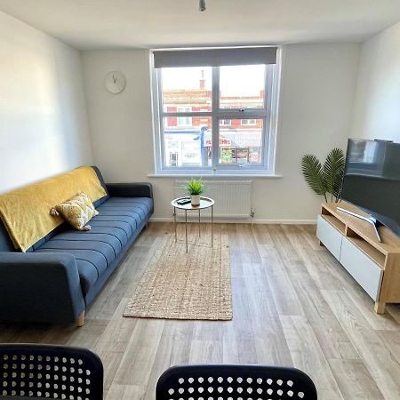 Central, Bright & Spacious Apartment - Parking Included Bournemouth Exterior photo